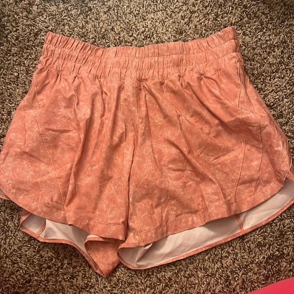 lululemon athletica Coral Peachy Color mid rise 5in Track That Shorts